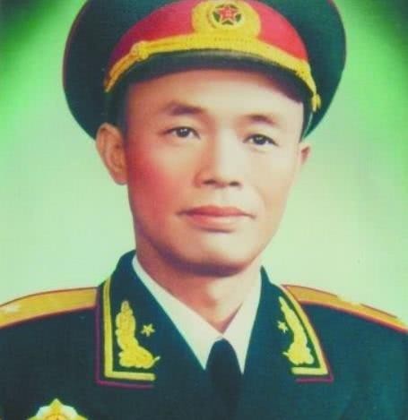 少将|林总破格提拔他为纵队司令员,与黄永胜平级,为何才授少将