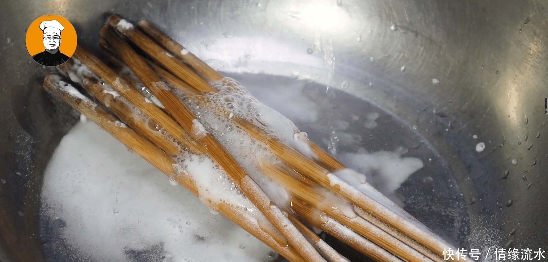  家里的旧筷子，用水煮已经没用了，老刘教你一招，不发黑不发霉