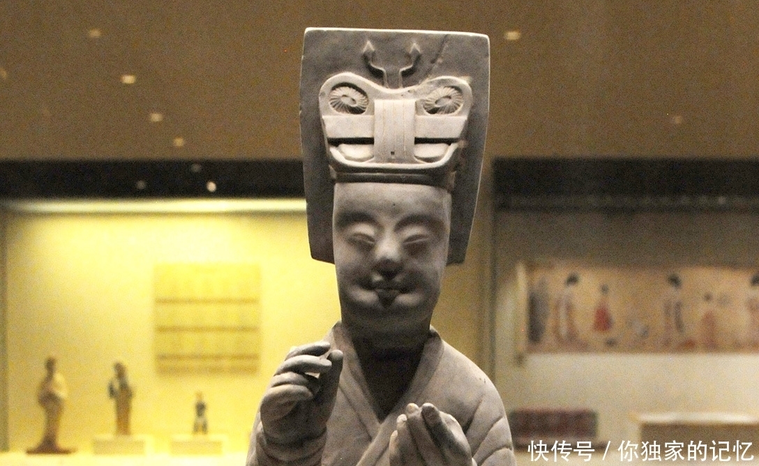 帅哥|中国最早通过“国考”录用的公务员是这打扮,帅哥秒变大叔