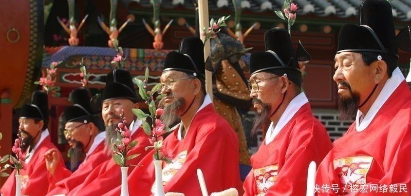 下联$千古绝对!上联“琴瑟琵琶,为何王字在上”,下联太经典了