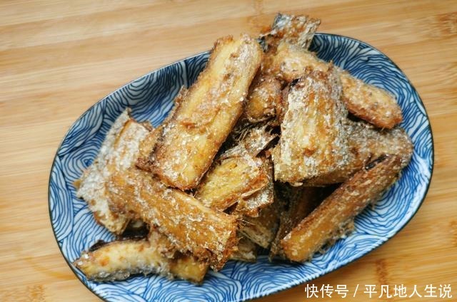 带鱼好吃有窍门,记住这3点,鱼肉鲜嫩无腥味,不松散不油腻