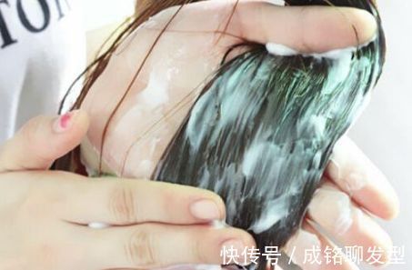 光泽度 洗头发时必须用护发素吗?不用发质会变差?靠谱的做法是这样的