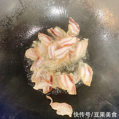 咸肉|99%的人都吃过的大蒜炒咸肉，只有1%的人会做