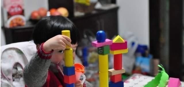 王女士|“妈,娃娃会眨眼”,孩子看到娃娃就哭,这3类玩具不能乱买