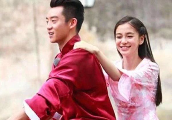 cp baby甩大球防止别人抢酸奶,郑恺却故意在脚边不动,周五CP回来了