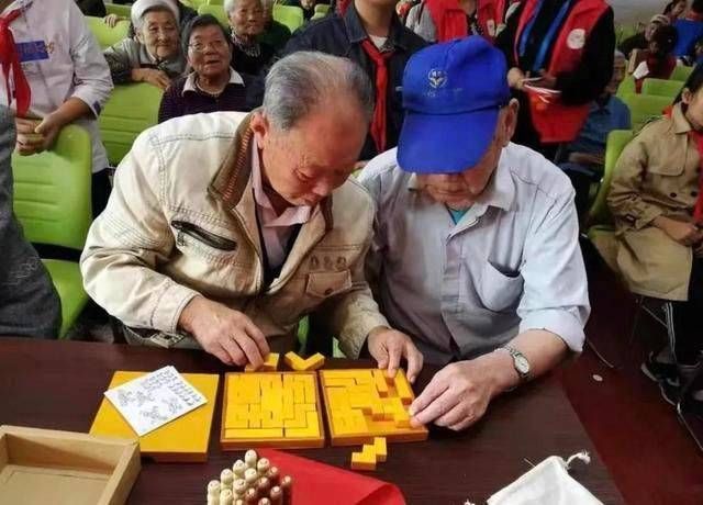 老年人|落地推广频碰壁 老年玩具好看不好干