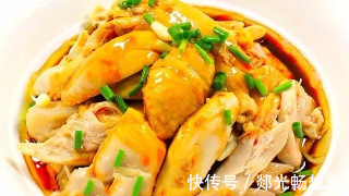 火力|葱油鸡如此做,比白切鸡更鲜嫩,入口弹牙味道香,天天吃都不腻