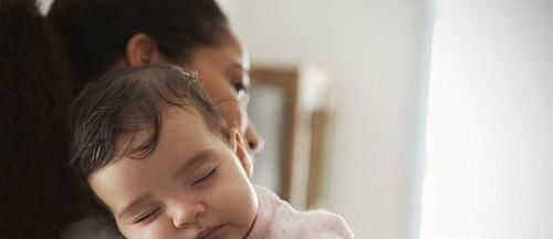 妈妈们|为何新生儿哈欠连天就是不睡?不是不困,而是家长的这些行为导致