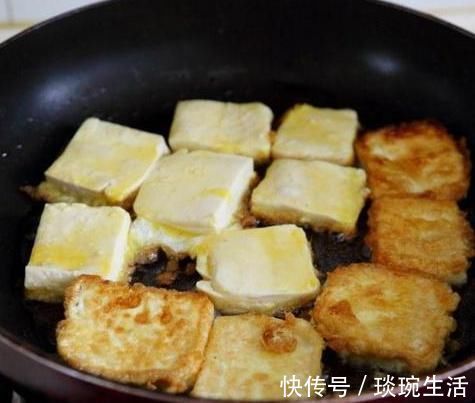 老少皆宜|煎豆腐，直接下锅就错了，多数人都不懂，难怪豆腐易碎还粘锅！