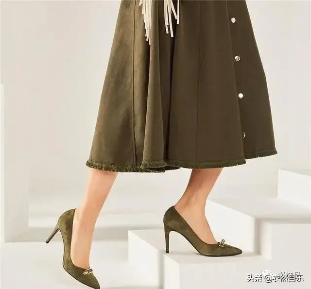 高跟鞋 尖头高跟鞋女人味十足,大女人打扮让你更加出众