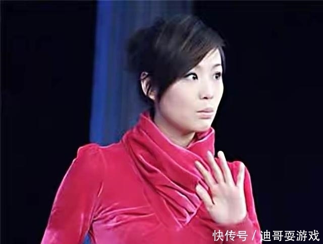 妻子才貌不输董卿,儿子考顶尖大学,白岩松