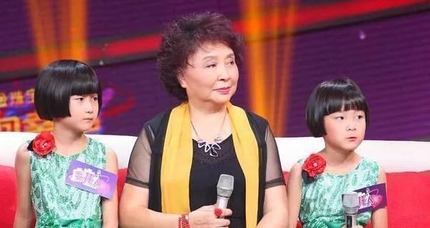 抚养|60岁高龄生下双胞胎,表示生活富裕不成问题,9年后被现实打败