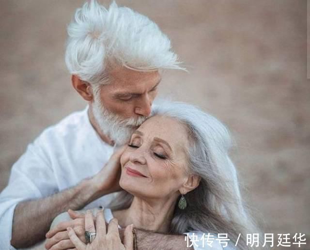 专家|高血压危及生命,专家:日常生活做好3件事,血压一降再降