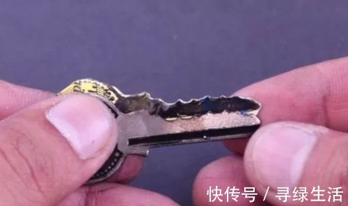 拉链|以后废旧钥匙别扔掉还有用?教你3个小方法,留在家里省钱又实用
