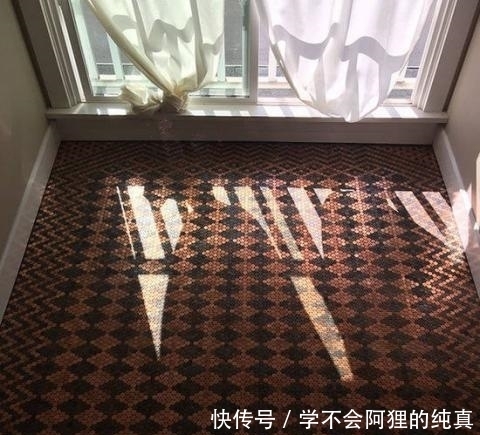 房间|一万三千枚硬币铺满房间 被最后的成品惊艳到了