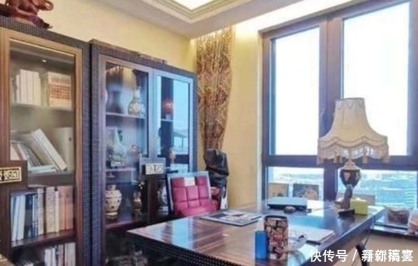 购房者|同一栋楼，为何西户被“抢空”，东户却没人要内行人说出理由