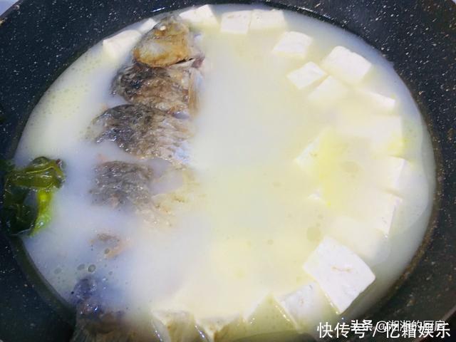 豆腐和它很配，补钙又补脑，适合春天吃，孩子常吃长得高