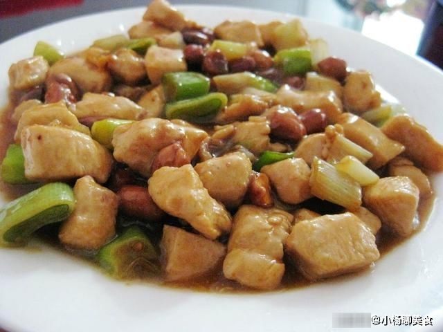 食用盐|炒宫保鸡丁时，别直接下锅，事先加上这一步，炒出来的肉又香又脆