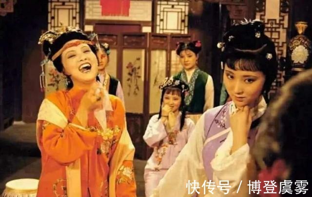 贾府|凤姐平日盛气凌人,为何却对贾府老仆毕恭毕敬?不止是会做人