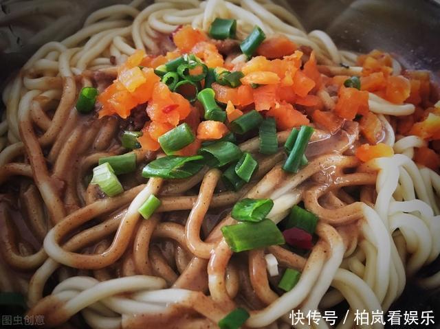 全是|中国“最具争议”的4碗面,当地人都说好吃,外地人尝后全是吐槽