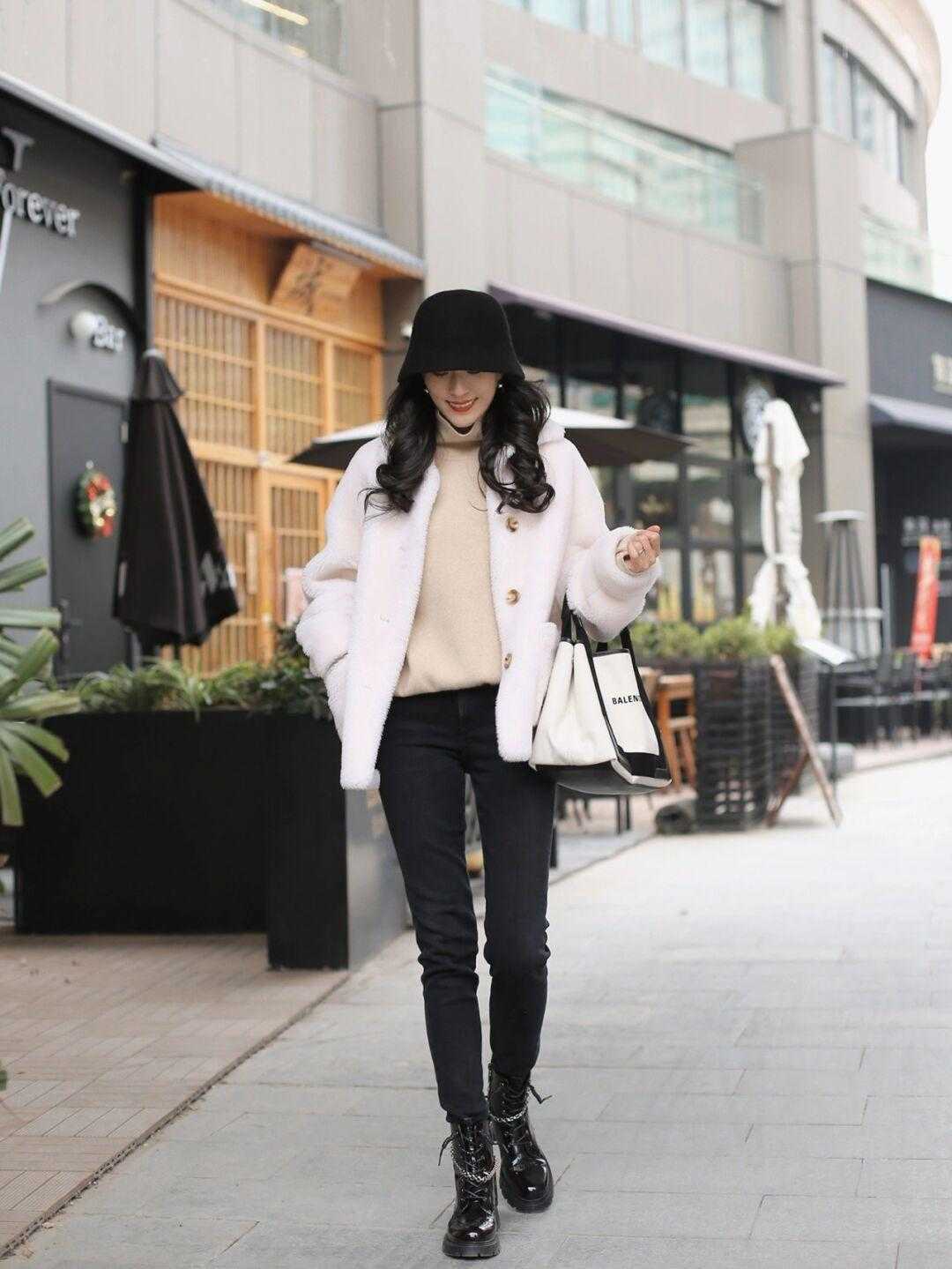 腿型 马丁靴千万别搭这“两”条长裤,暴露腿型瑕疵不说,还缺乏时尚感