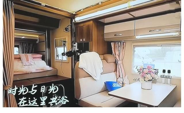 厨师|“生死未卜”的《中餐厅》开播,黄晓明与合伙人接受无厨师挑战