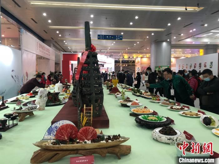 武汉商学院|第四届楚菜美食博览会成交金额逾16亿元