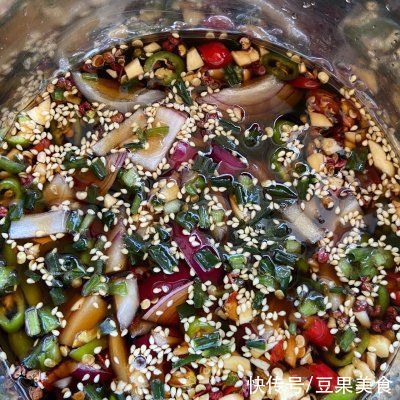 馆子|大厨教你做辣椒泡蛋，减肥专用，学会不用下馆子