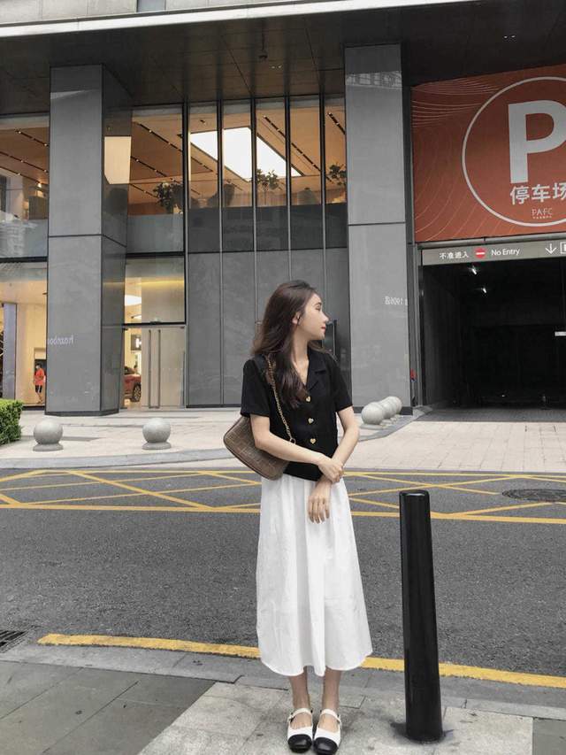 小白|白色衬衫的“高级穿搭”,搭配西装裤干练精致,职场圈里yyds