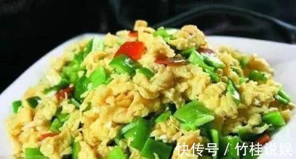 青椒鸡蛋|辣椒炒鸡蛋，先炒鸡蛋还是先炒辣椒如此做法，脆辣爽口！