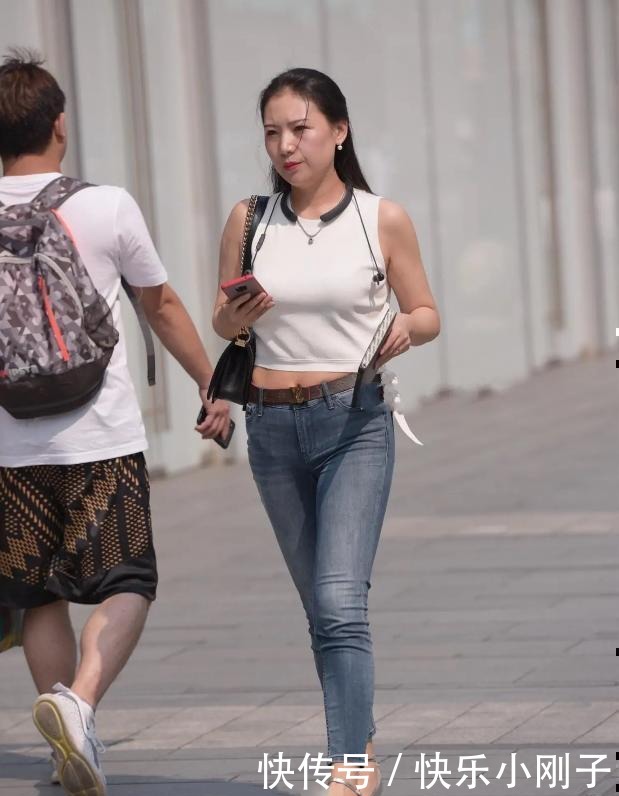 阔腿裤|随性自然的打底裤穿搭富有时尚感，秀出迷人自我，多姿多彩