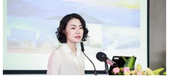 鐵飯碗|中國“最貴”女秘書——朱旭的人生路