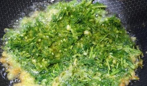 冬天,遇到这菜我从不会放过,一次性买上好几斤,常吃家人脾胃好