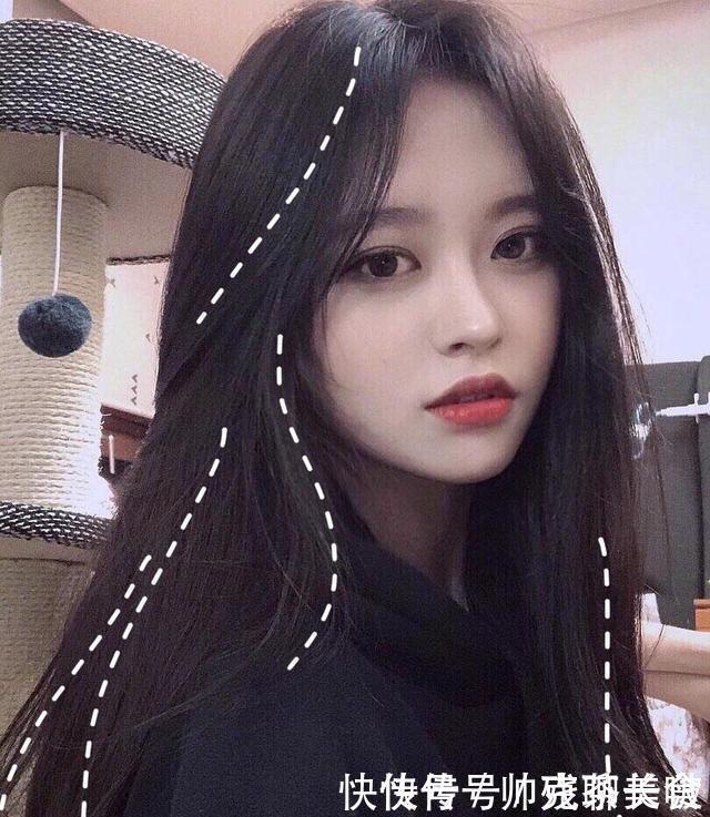 女生|脸大的女生，试试这5款“万能刘海”发型，巨显脸小