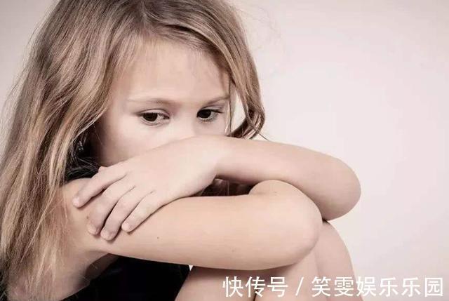 养育|孩子有这8个迹象,表明你正在养育一个自卑的孩子,家长们要重视