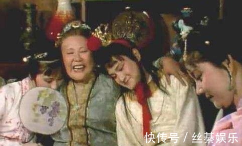 贾珍@红楼梦中别人都很讨厌王熙凤,为何贾宝玉和她非常亲近