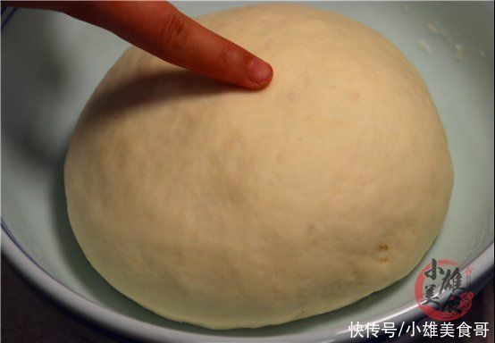 发面|发面只加酵母和白糖就错了，多加这1样，10分钟发满盆，太实用了