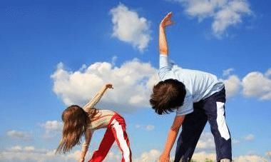 冷饮|儿科医生:别管现在有多热,这3件事情也不要做,伤害孩子身体