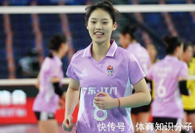 新星|中国女排传喜讯!7大新星爆发,33岁功勋感人至深,只等新帅就位