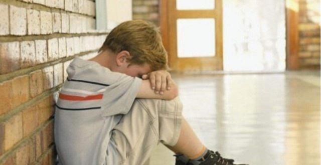 口头禅|孩子挂在嘴边的4句“口头禅”,是自卑的表现,父母要注意