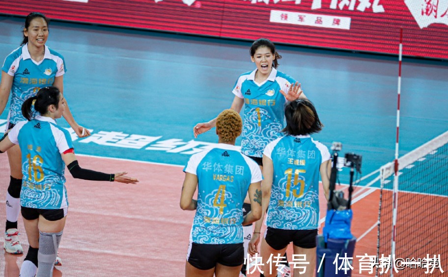 天津女排|金软景拉尔森休战,天津女排3比0击败全华班上海,携13连胜获头名