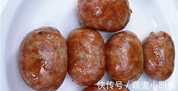 入秋后，嘴馋别忘做这个，一烫一晒，锅中再一煎，切片摆盘就能吃