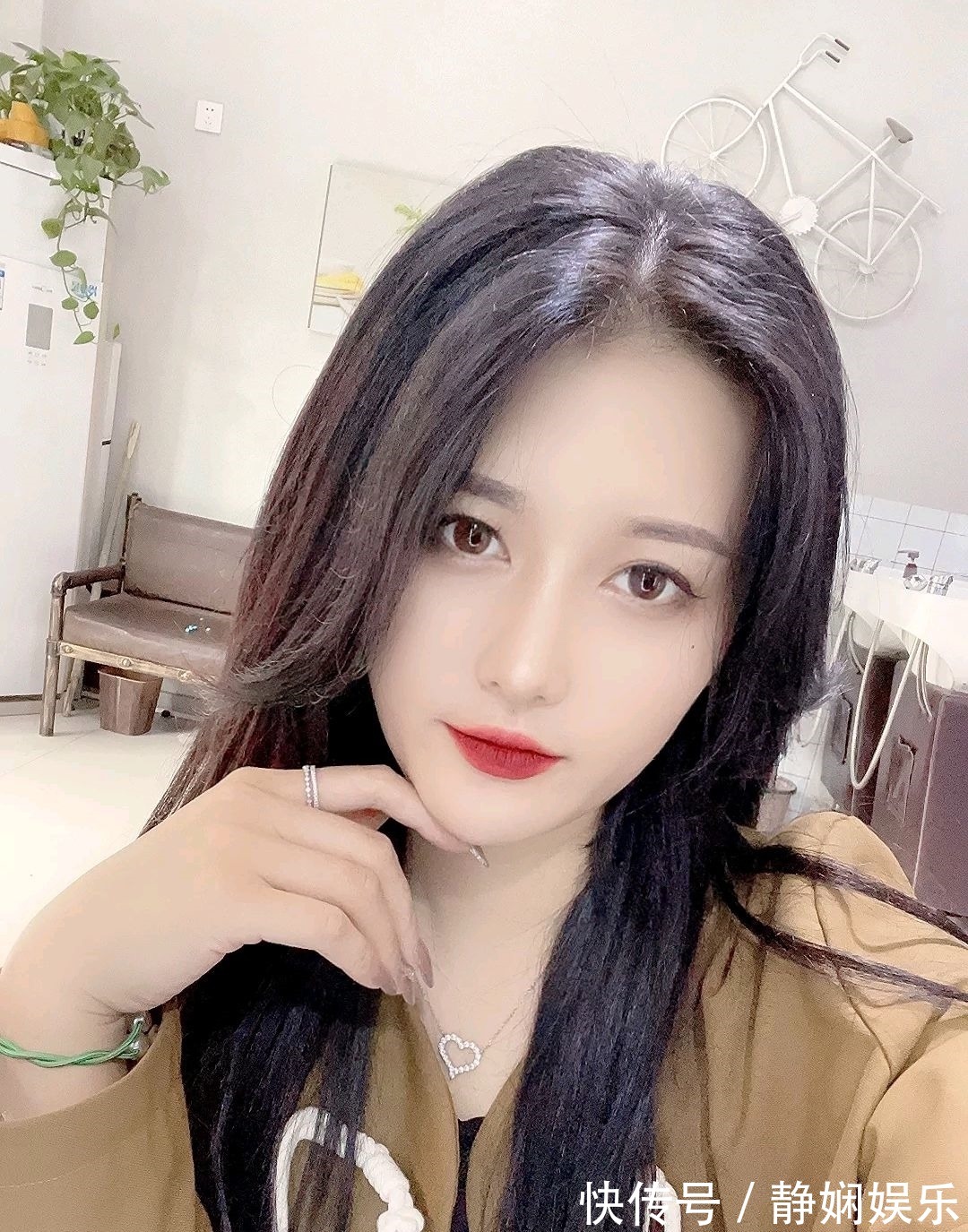 素笺&时光不语,秋意成诗,素笺上写尽清秋色,红肥绿瘦,风情万种