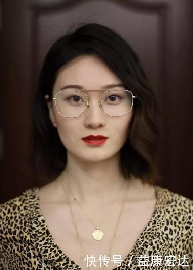 镜框|眼镜遮住了颜值?戴眼镜要怎么化妆才更美?