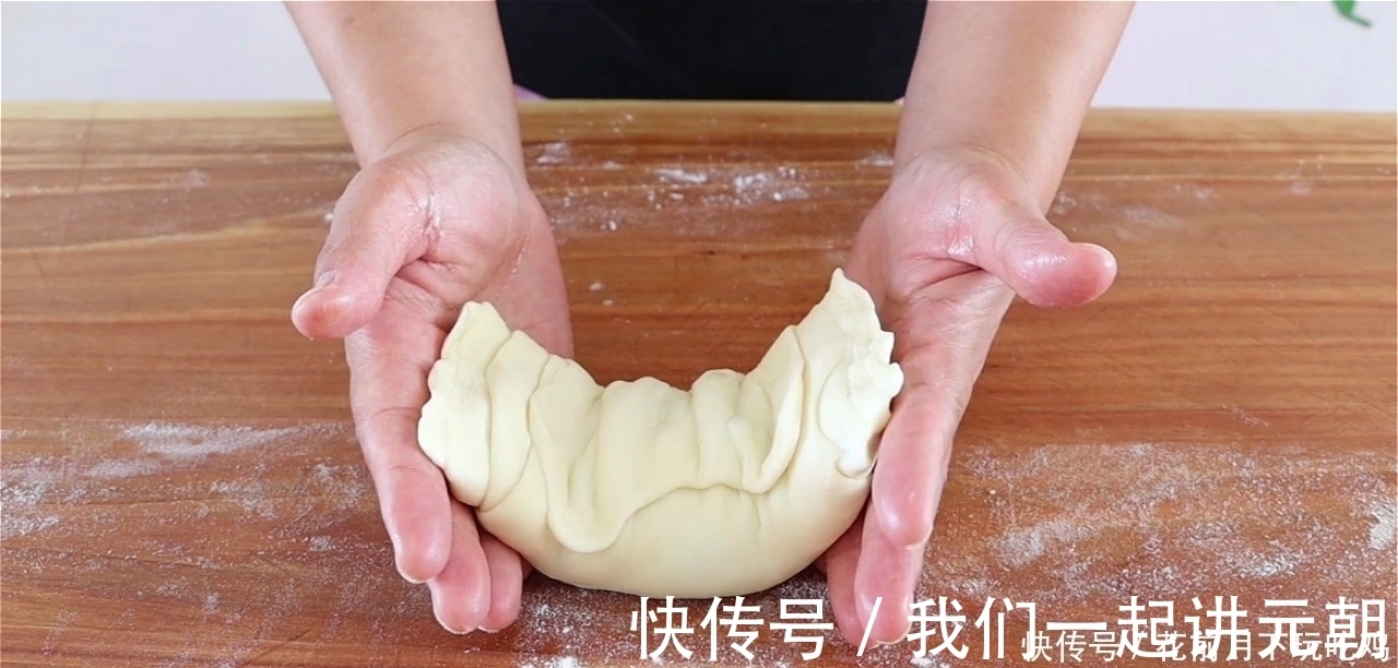 做法|立秋后，早餐试试这样做，柔软多层又清香，做法简单又营养