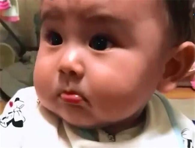玲玲|半岁宝宝断奶第一天,晚上下班看到孩子的样子,宝妈心都要化了