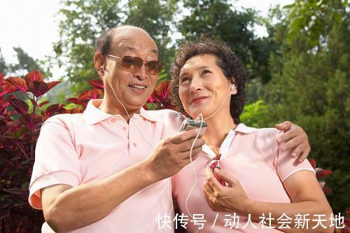 长寿|饭后是长寿关键期!老人做对4件小事,长寿或会不请自来