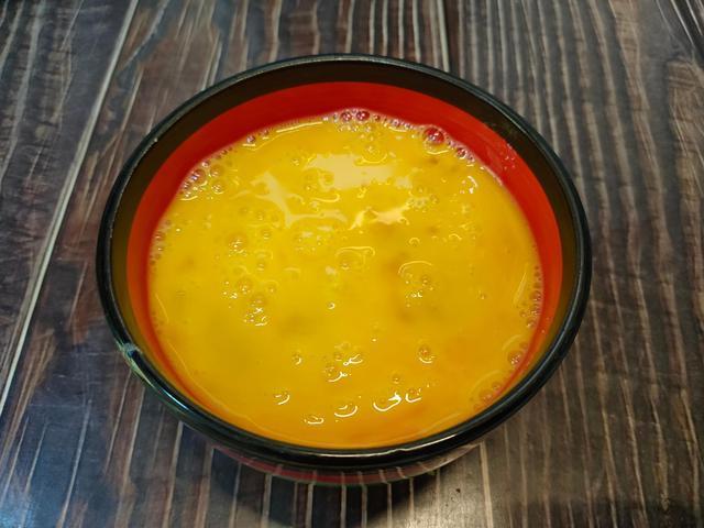 二伏吃面条，就馋一碗面，从小吃到大都不腻，汤浓味香真解馋