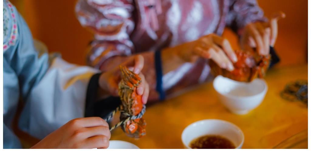 秋日|亲测推荐几座美食荟萃的旅游城市，独特的秋日食俗，你去过几个