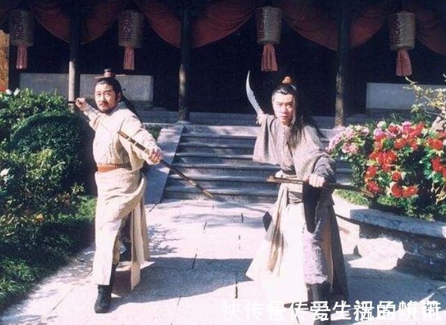 扫地僧@天龙中,乔峰跳崖其实并没有死,而且还成就了一段江湖武林的神话